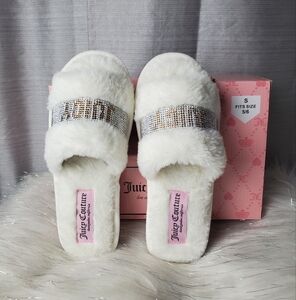 JUICY COUTURE Ivory Rhinestone Hershey Slippers